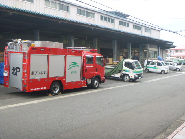 宮崎市　リフォーム　消防車.JPG