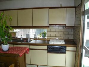 kitchen1_before.jpg